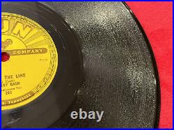 Johnny Cash -Autographed SUN -WOW! Get Rhythm / I Walk The Line 241 78- 1956