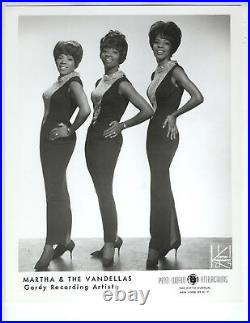 MINT MARTHA AND THE VANDELLAS vintage 8x10 photo Berry Gordy Recording New York