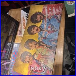 The Beatles Sgt. Pepper's Lonely Hearts Club Band 1967 with Original Insert