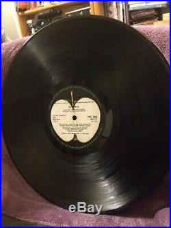 The Beatles vinyl White Album, MONO M/P. UK. No 0043223 Low Num. 1968. VG/VGP